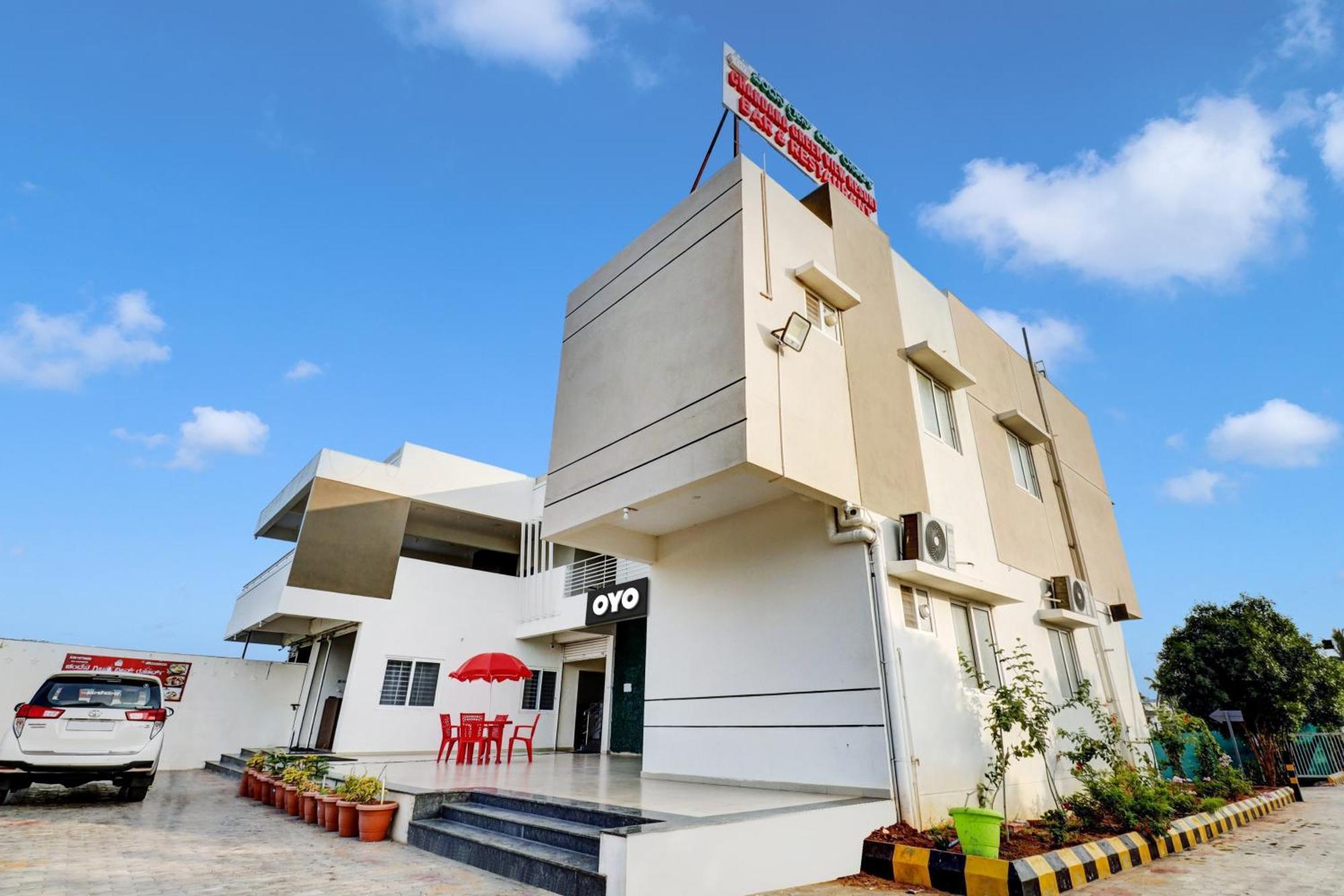 Collection O Chandana Green View Resort Gangāwati Exterior foto